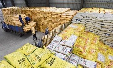 化肥銷售 暴利還是微利？老農(nóng)揭開中間商的真實(shí)收益面紗